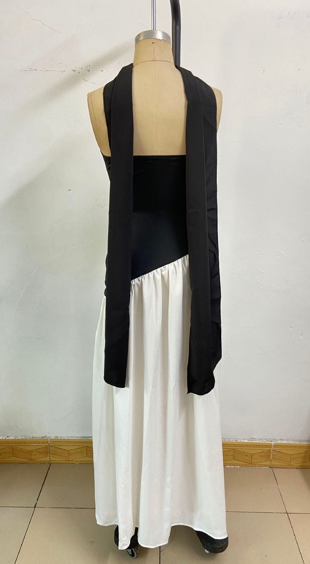Sexy off-the-shoulder backless slit elegant high-end dress