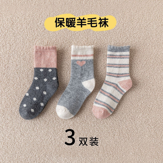 秋冬新品儿童羊毛袜子女童日系卡通个性刺绣潮中筒袜冬季蓄热保暖