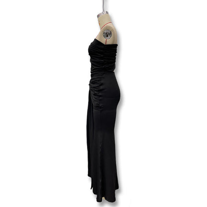 Summer sexy single-shoulder backless plunging strapless dress in fashionable solid color with pleated and gathered long skirt