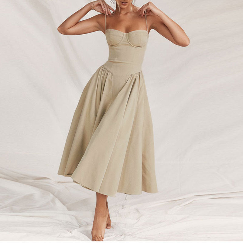 Summer off-the-shoulder dress in new style with a waistline, fashionable and sexy red strapless dress for women
