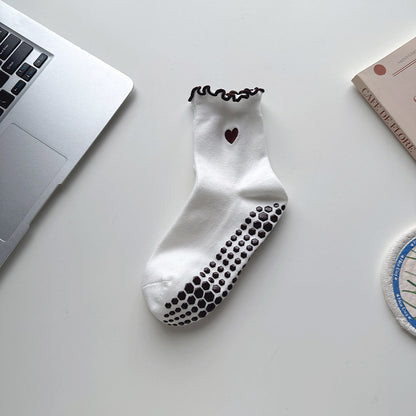 Yoga socks - Women's mid-calf tube socks for professional fitness, anti-slip, Pilates. Embroidered with love on the front. Suitable for sports on the floor.