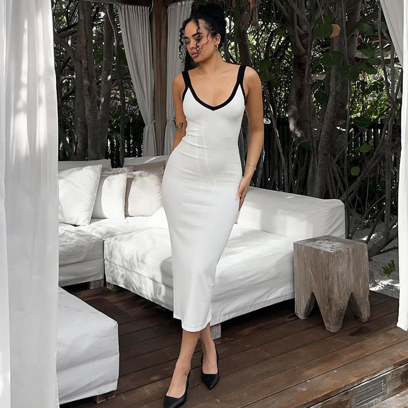 Women's summer V-neck backless fitted midriff-baring halter dress with a flared skirt