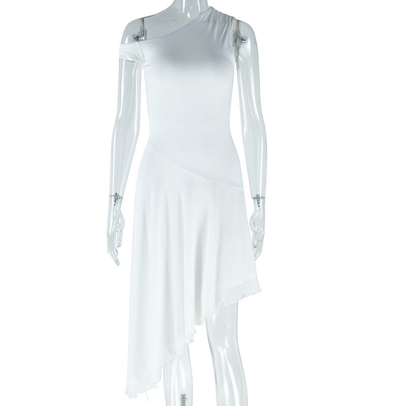 Women's fashionable solid-color dress with a slanting collar, revealing a single shoulder, sleeveless and with an irregular shape Dress