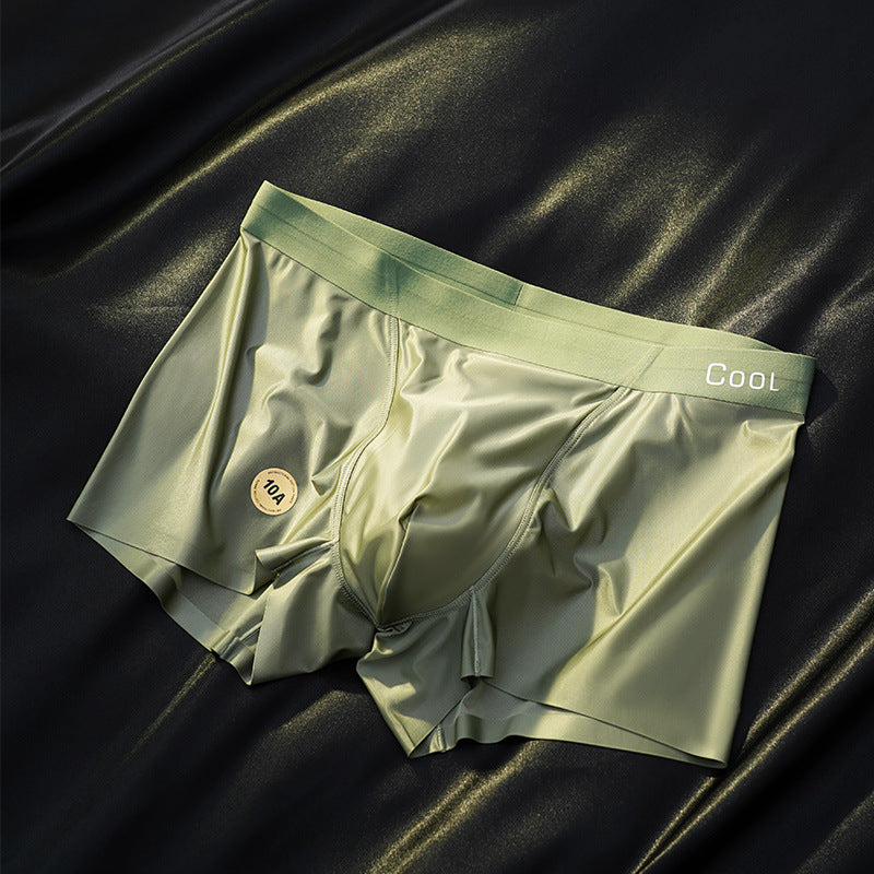 Antibacterial mulberry silk cooling underwear for men - smooth, shiny, luxurious, ideal choice for men.