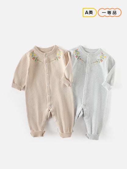 New style baby girl embroidered one-piece dress with flower buttons and round collar sweater for crawling. Spring/autumn newborn knitted one-piece dress.