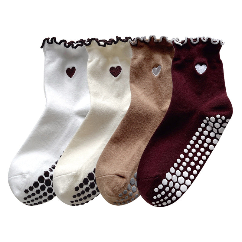 Yoga socks - Women's mid-calf tube socks for professional fitness, anti-slip, Pilates. Embroidered with love on the front. Suitable for sports on the floor.
