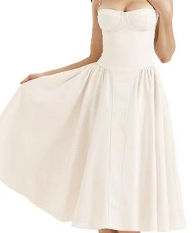 Summer off-the-shoulder dress in new style with a waistline, fashionable and sexy red strapless dress for women