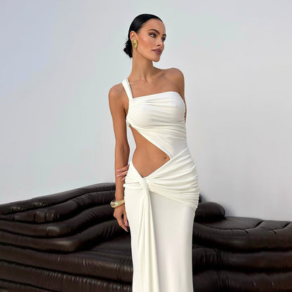 Summer sexy single-shoulder backless plunging strapless dress in fashionable solid color with pleated and gathered long skirt