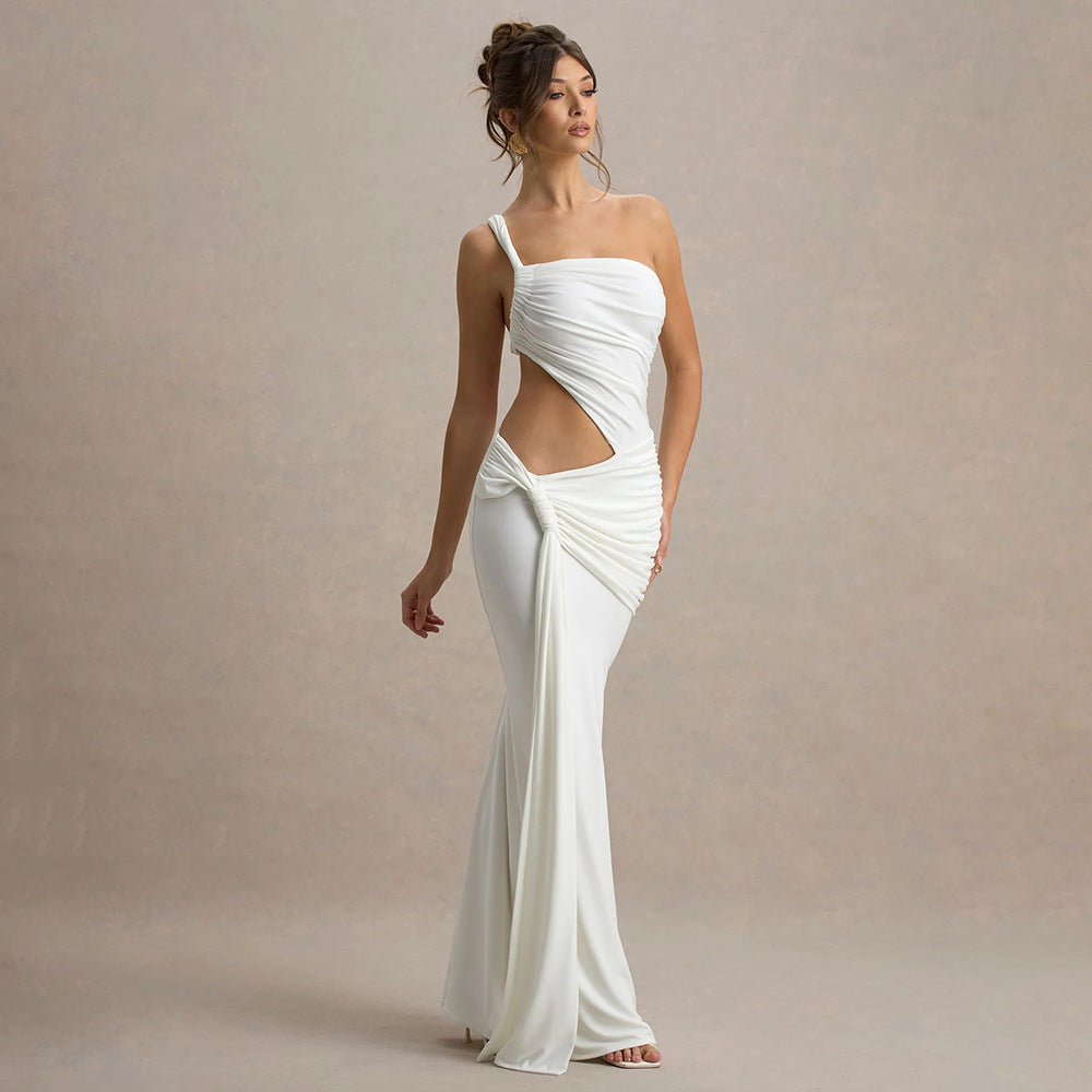 Summer sexy single-shoulder backless plunging strapless dress in fashionable solid color with pleated and gathered long skirt