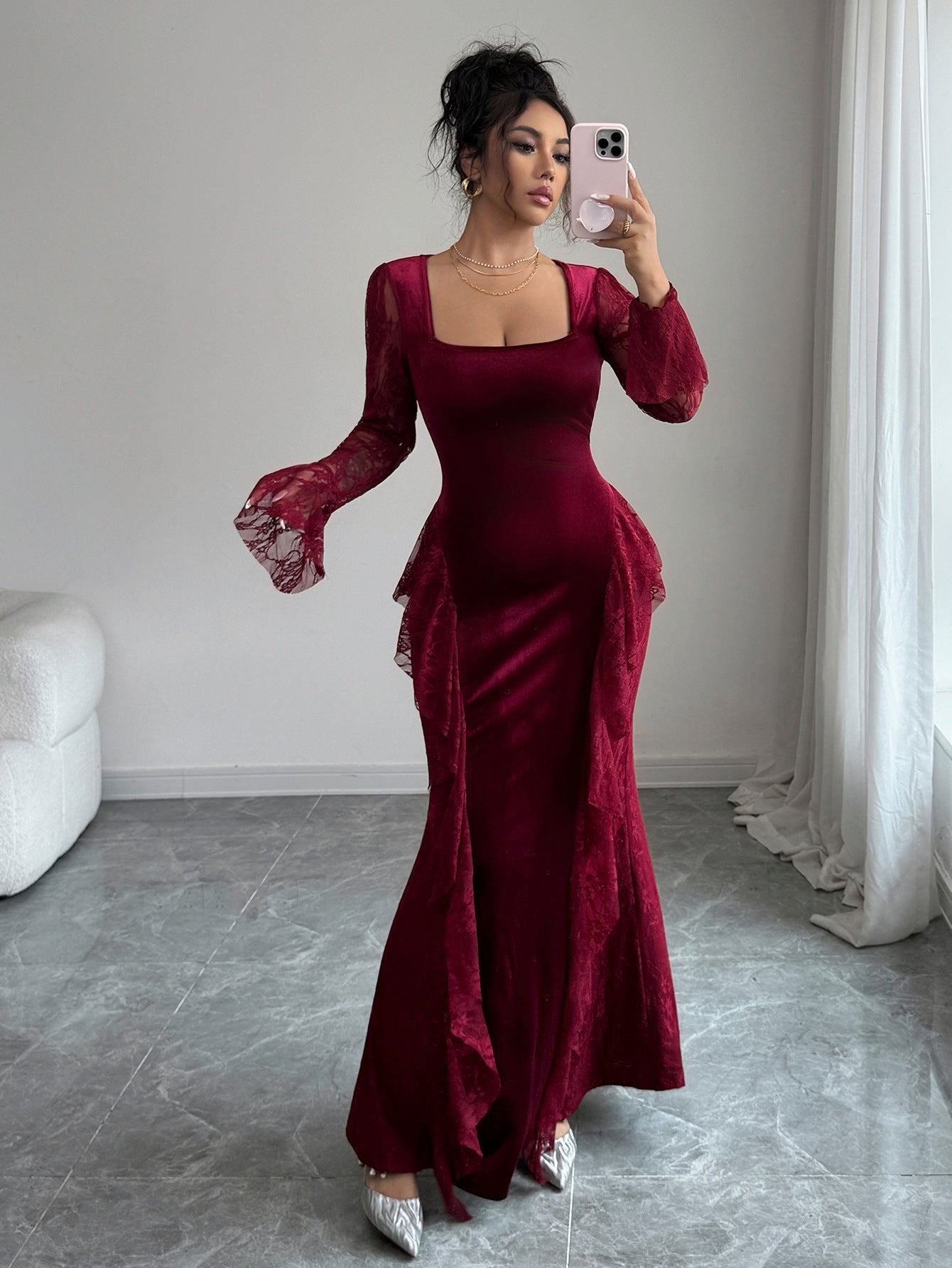 Elegant lace-edged round-neck long dress, women's winter and autumn wear